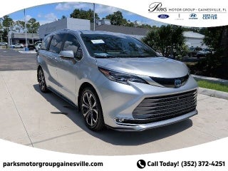 2025 Toyota Sienna Platinum 7 Passenger