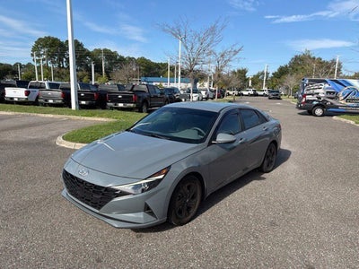 2022 Hyundai Elantra SEL