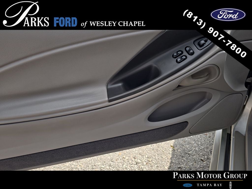 2003 Ford Mustang V6