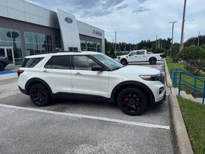 2022 Ford Explorer ST