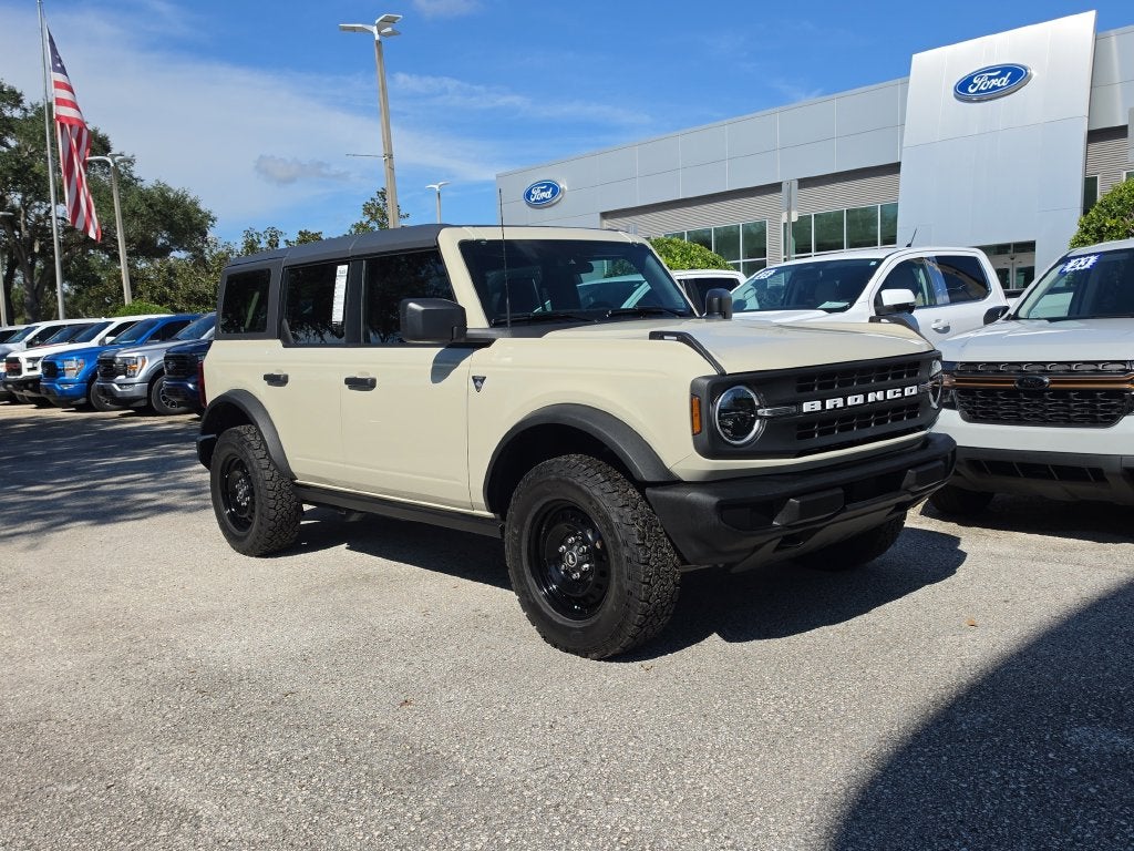 2025 Ford Bronco Base