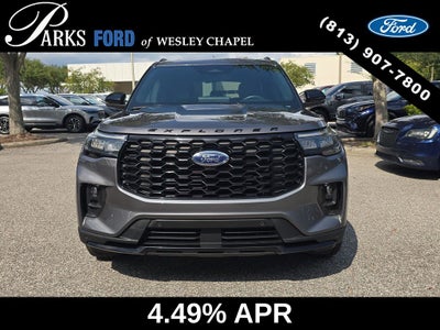 2025 Ford Explorer ST-Line