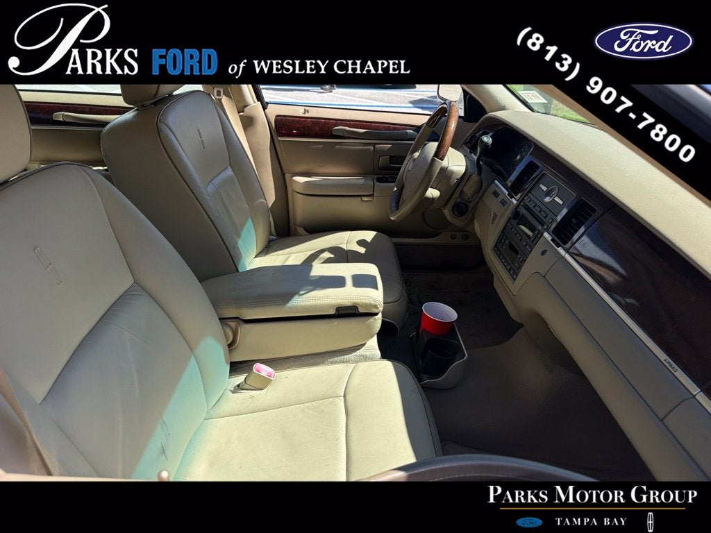 2006 Lincoln Town Car Designer