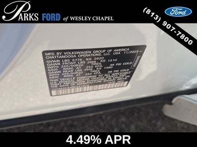 2024 Volkswagen Atlas Cross Sport 2.0T SEL R-Line