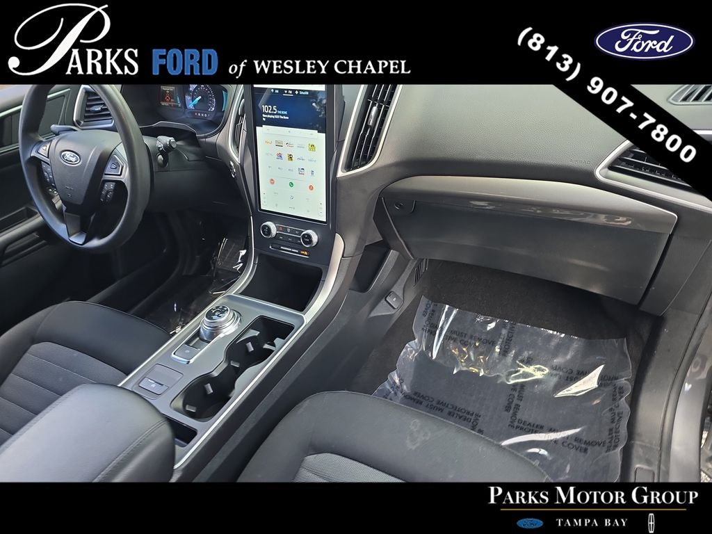 2022 Ford Edge SE