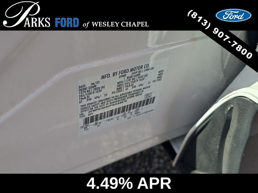 2023 Ford Edge Titanium