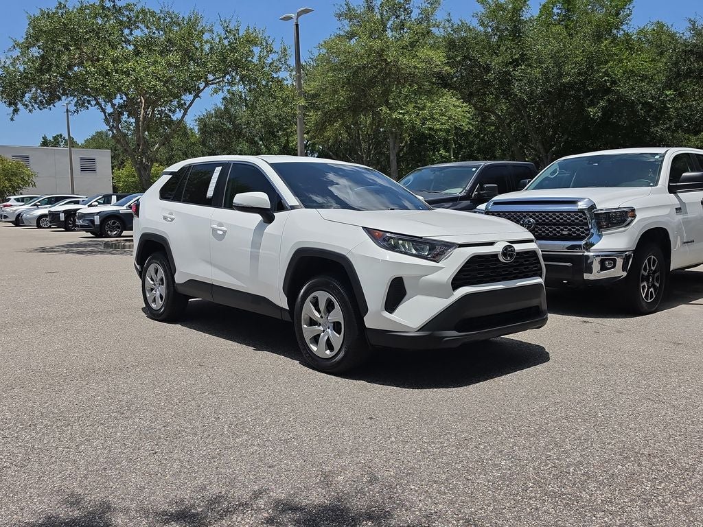 2022 Toyota RAV4 LE