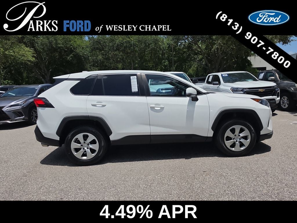 2022 Toyota RAV4 LE