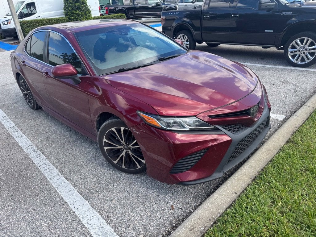 2018 Toyota Camry SE