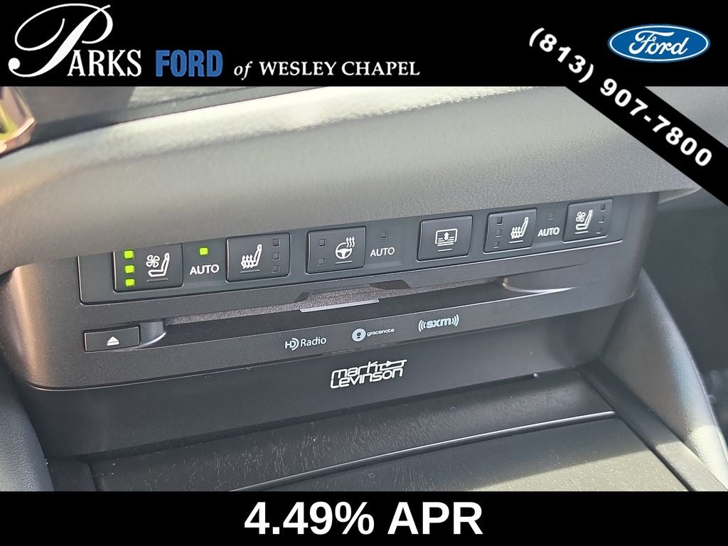 2022 Lexus ES 300h Ultra Luxury