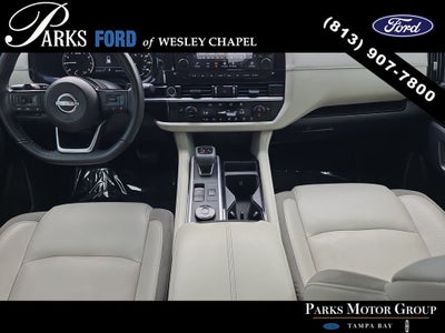 2023 Nissan Pathfinder SL