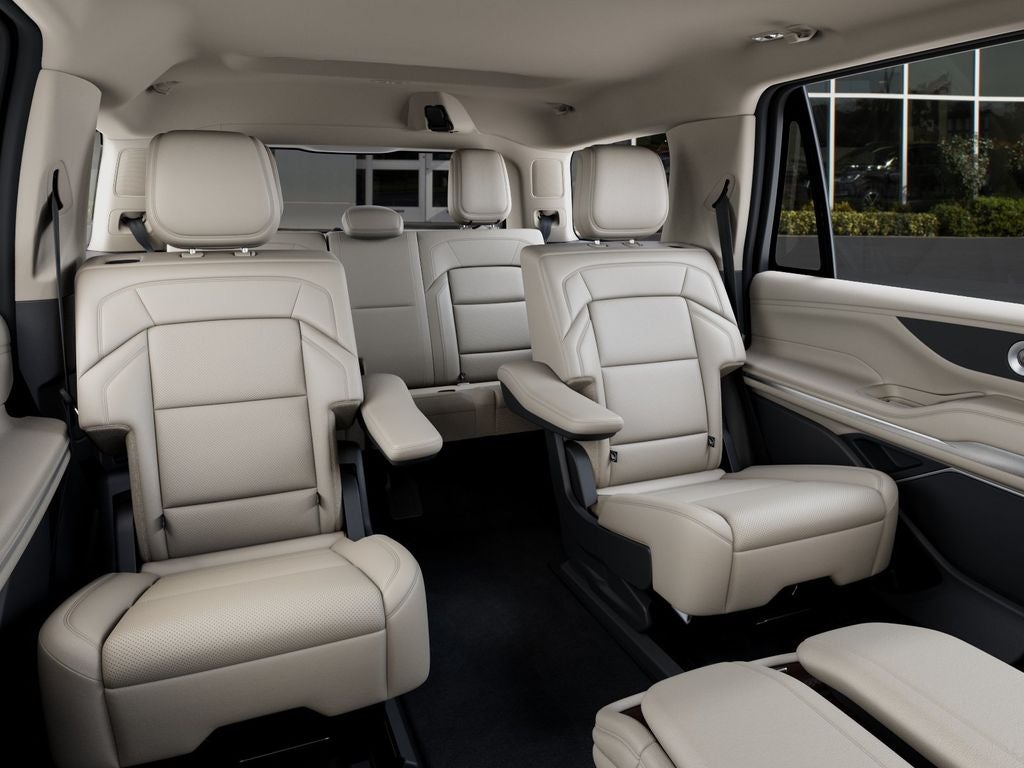 2027 Lincoln Navigator Premiere
