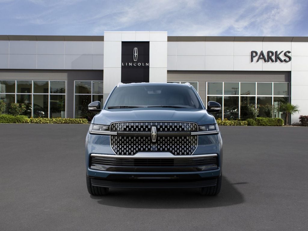 2027 Lincoln Navigator Premiere