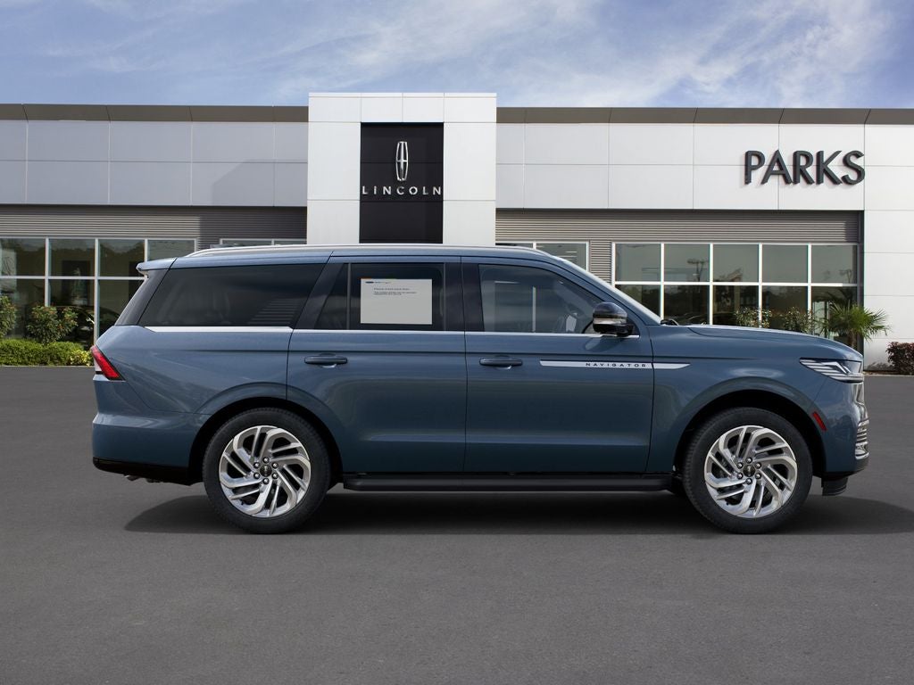 2027 Lincoln Navigator Premiere