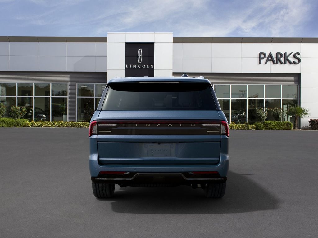 2027 Lincoln Navigator Premiere