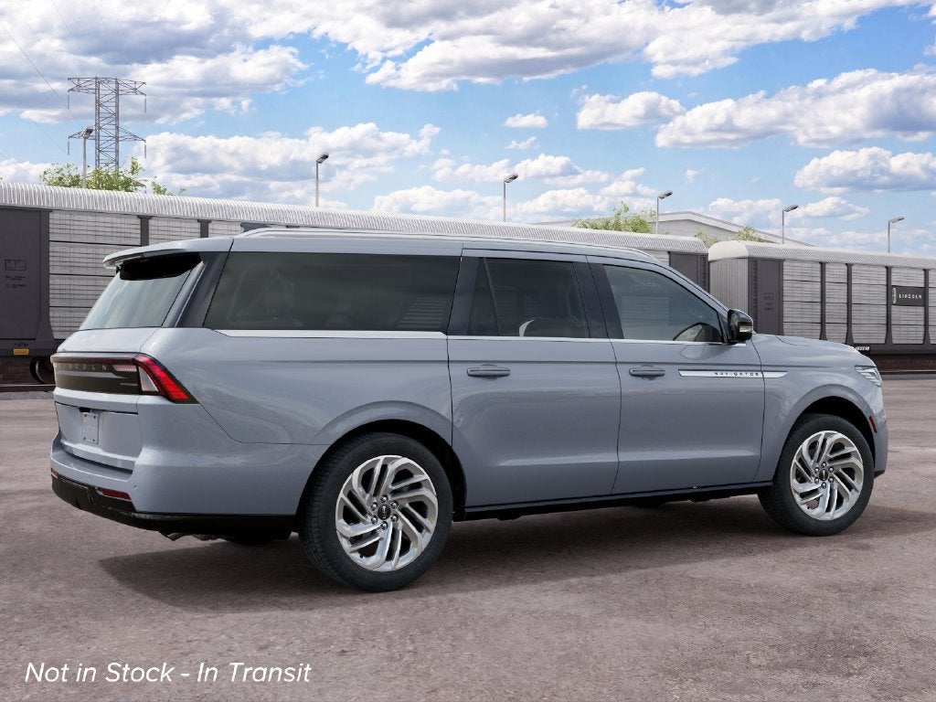 2027 Lincoln Navigator L Reserve