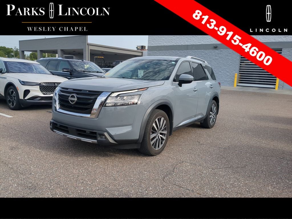 2022 Nissan Pathfinder Platinum