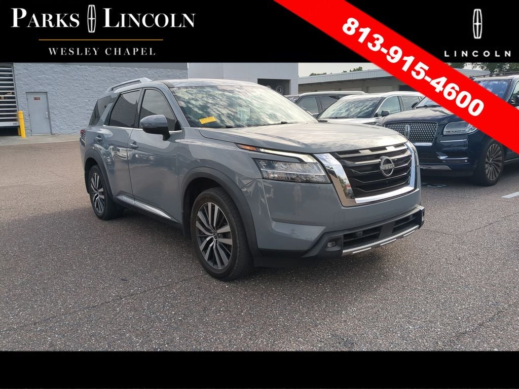 2022 Nissan Pathfinder Platinum