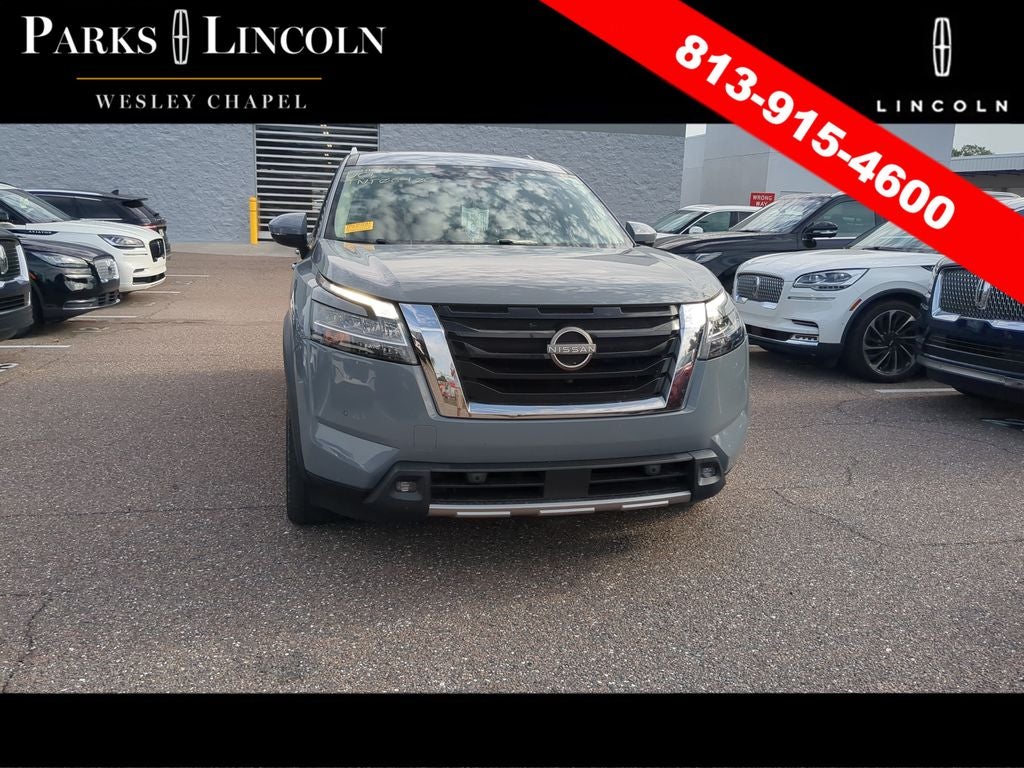 2022 Nissan Pathfinder Platinum