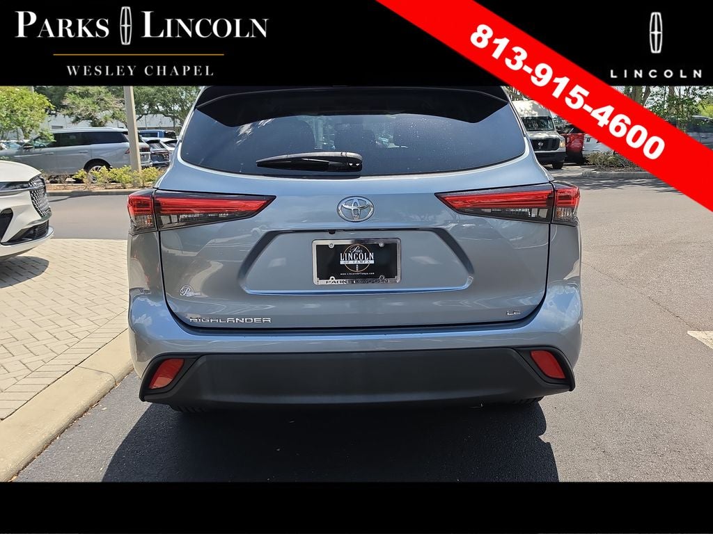 2022 Toyota Highlander LE