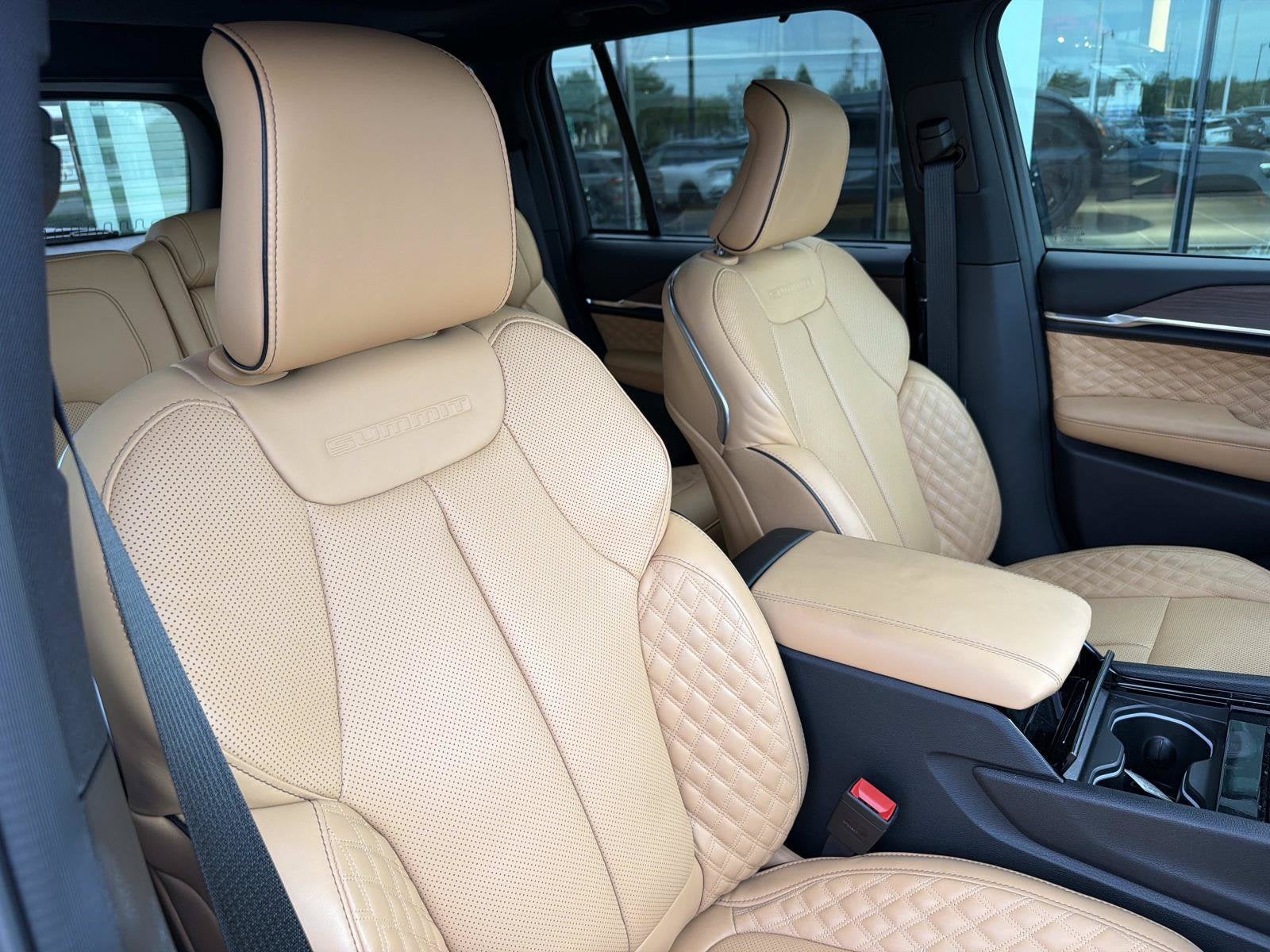 2025 Jeep Grand Cherokee Summit