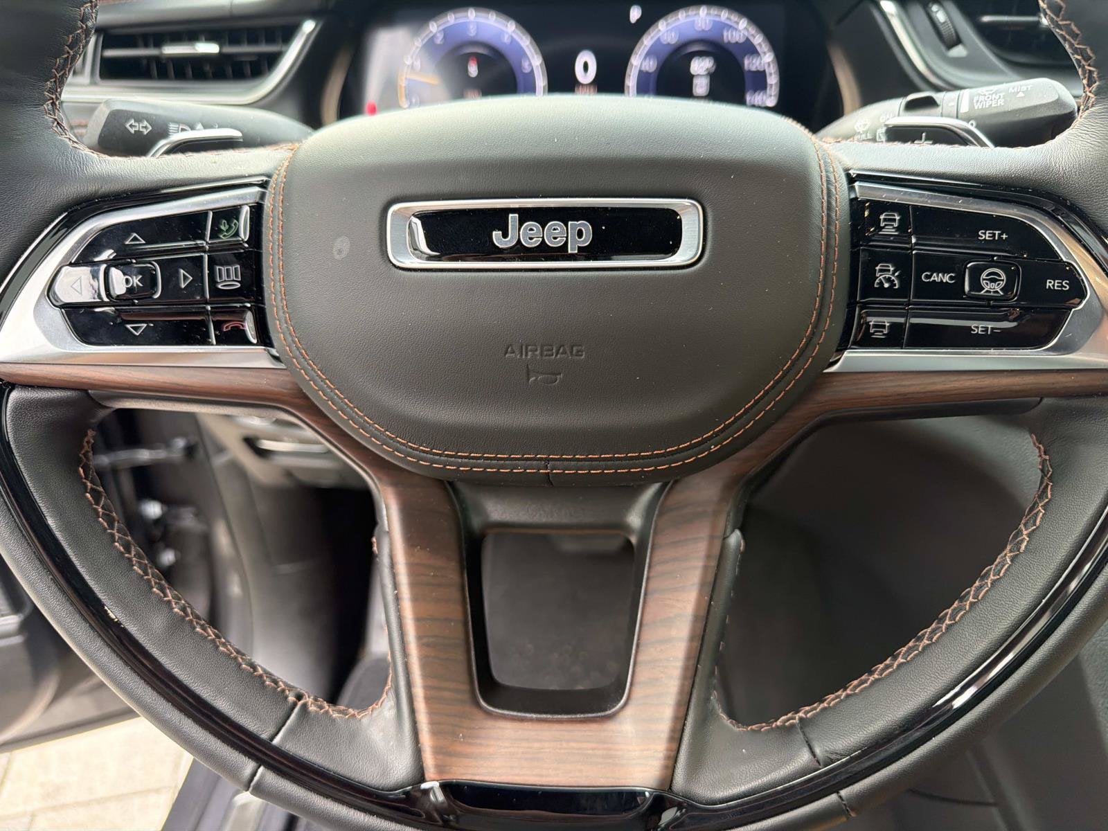2025 Jeep Grand Cherokee Summit