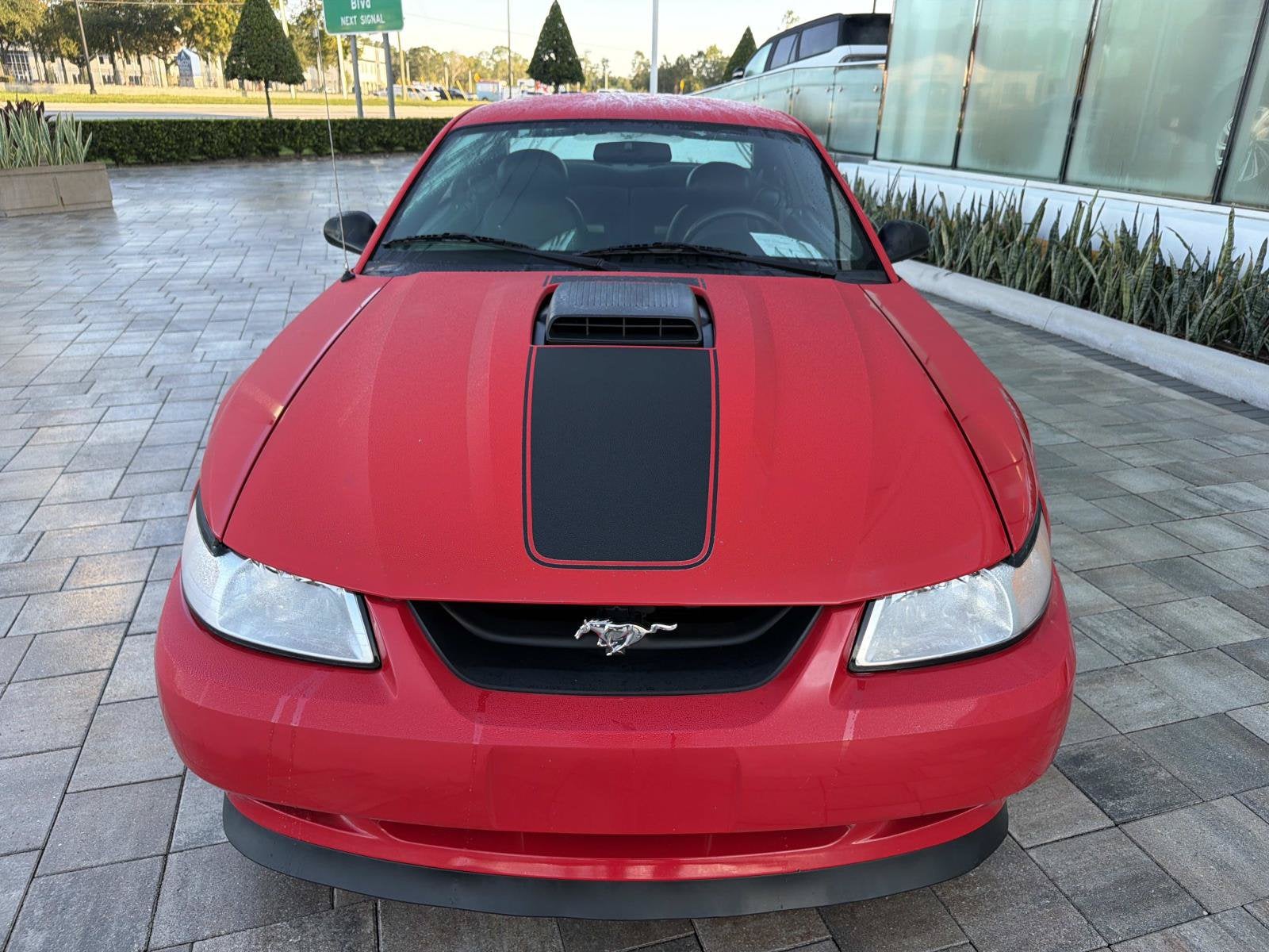 2003 Ford Mustang Premium Mach 1