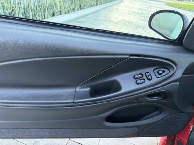 2003 Ford Mustang Premium Mach 1