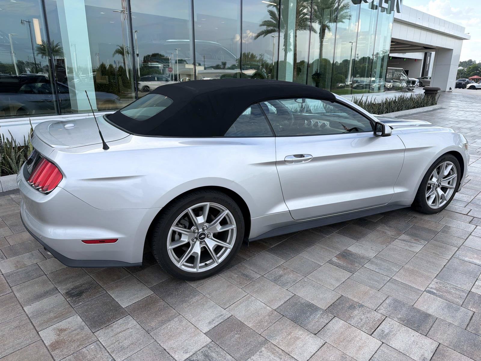 2015 Ford Mustang EcoBoost Premium
