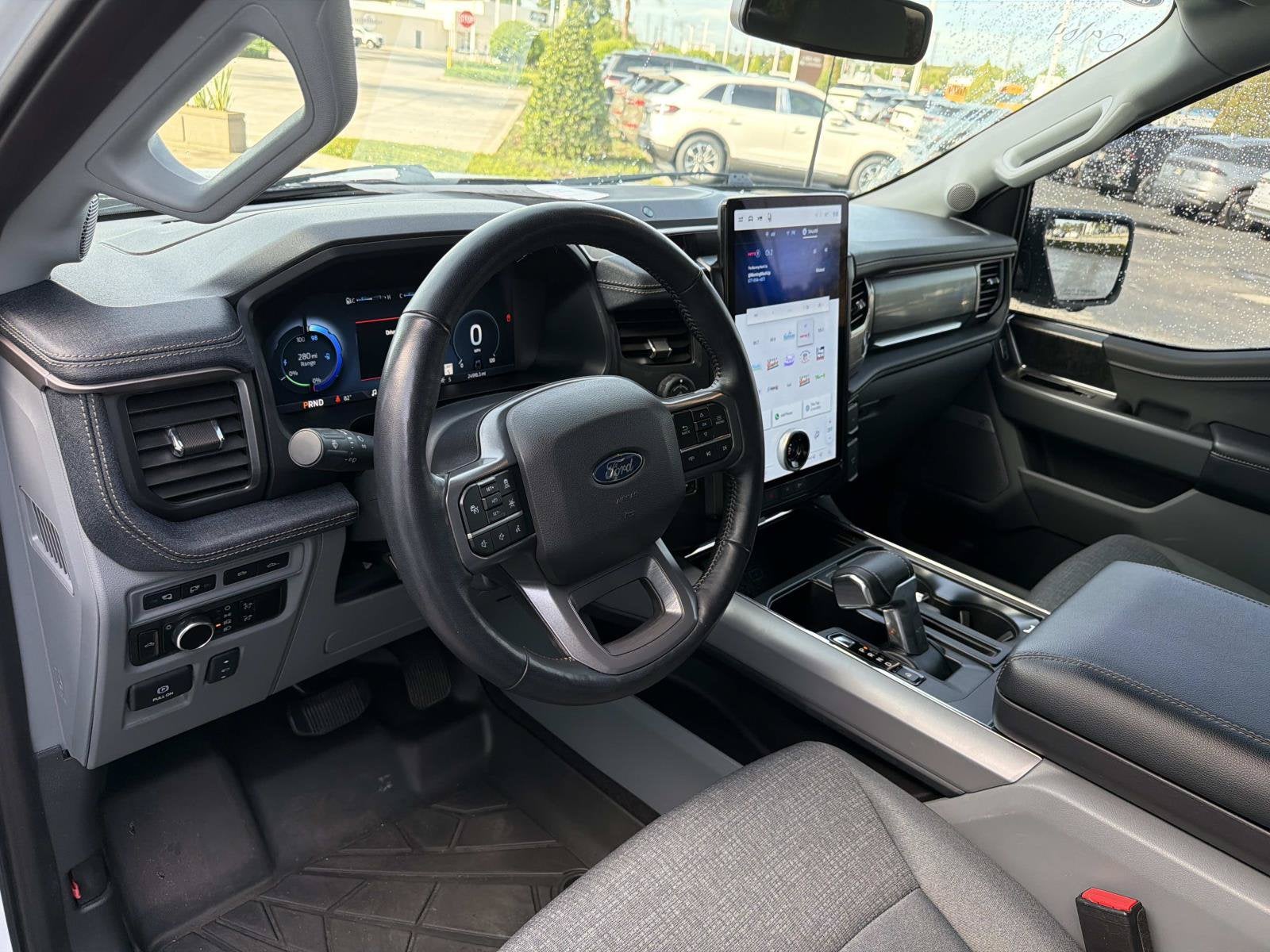 2024 Ford F-150 Lightning Flash