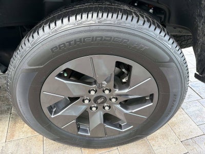 2024 Ford F-150 Lightning Flash