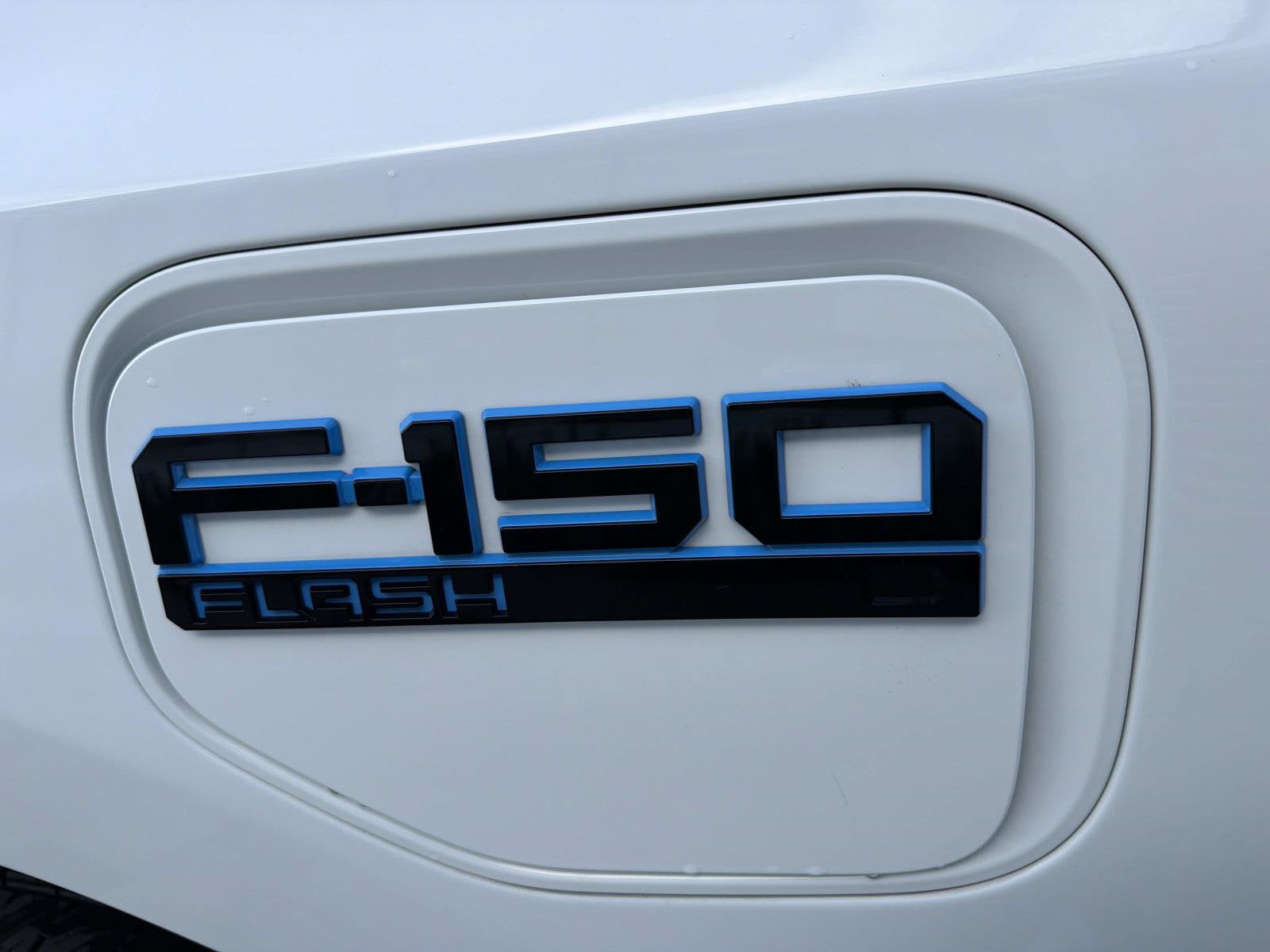 2024 Ford F-150 Lightning Flash