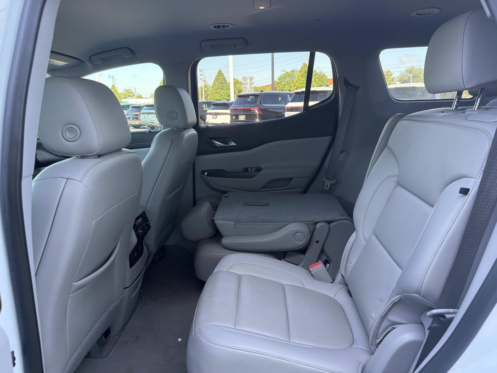 2021 GMC Acadia SLT