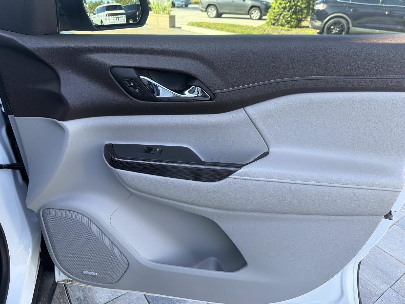 2021 GMC Acadia SLT