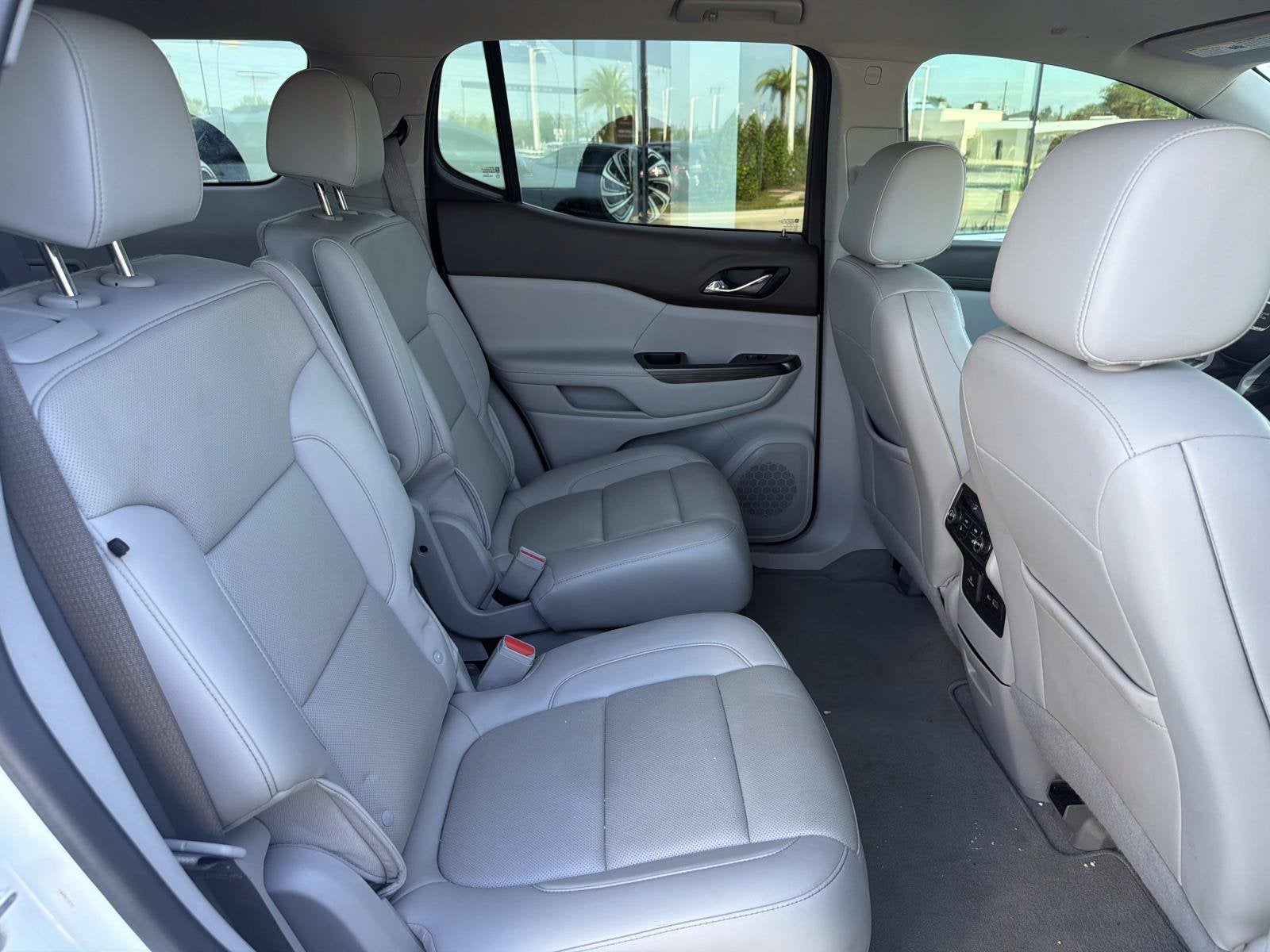 2021 GMC Acadia SLT