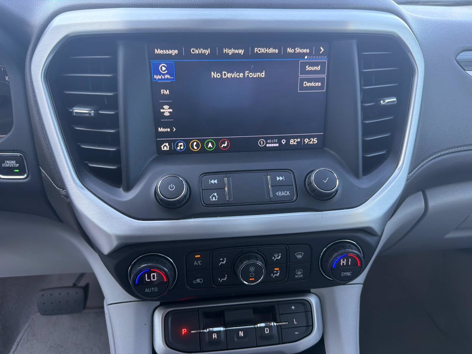 2021 GMC Acadia SLT