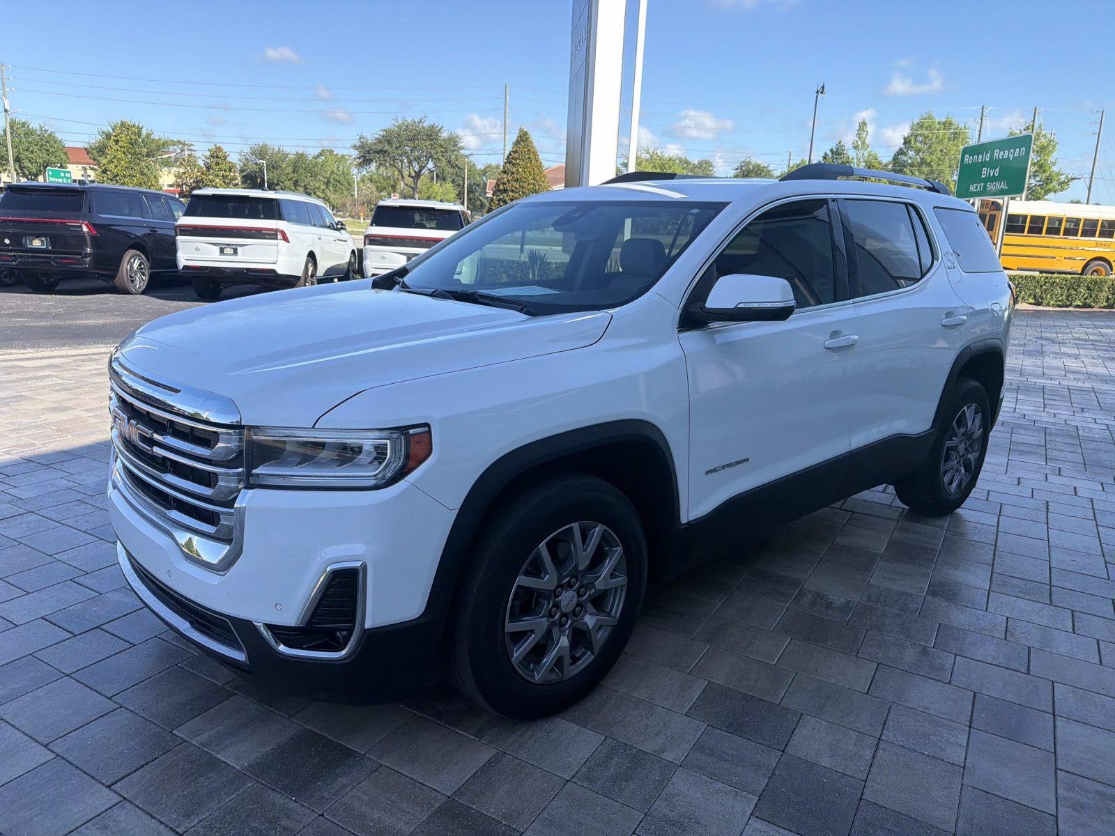 2021 GMC Acadia SLT