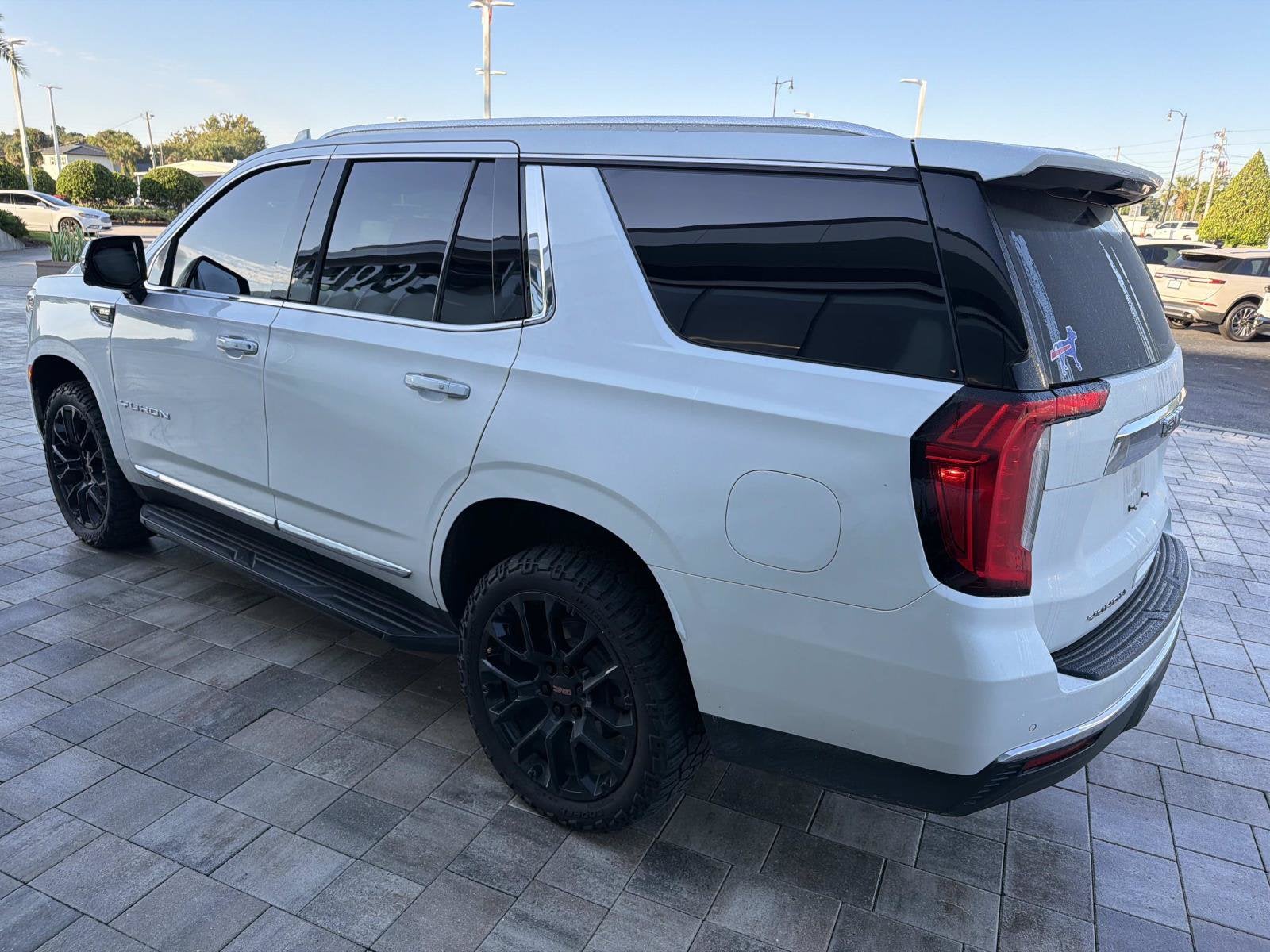 2022 GMC Yukon SLT