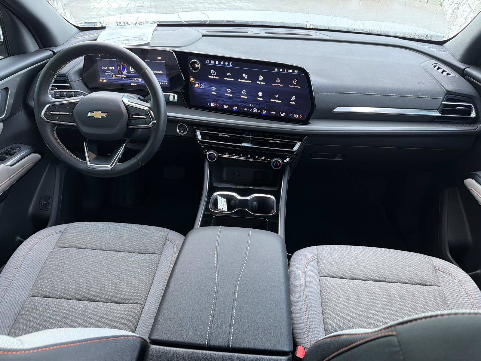 2026 Chevrolet Traverse FWD LT