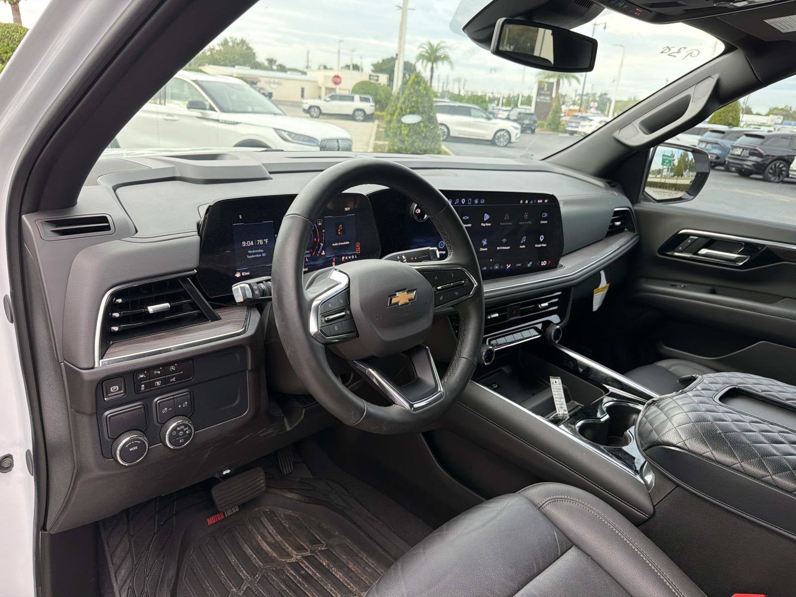 2025 Chevrolet Suburban LT