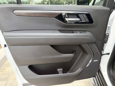 2025 Chevrolet Suburban LT