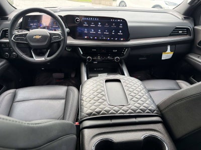2025 Chevrolet Suburban LT
