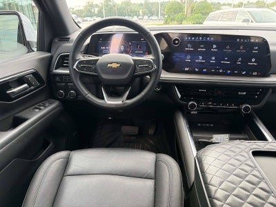 2025 Chevrolet Suburban LT