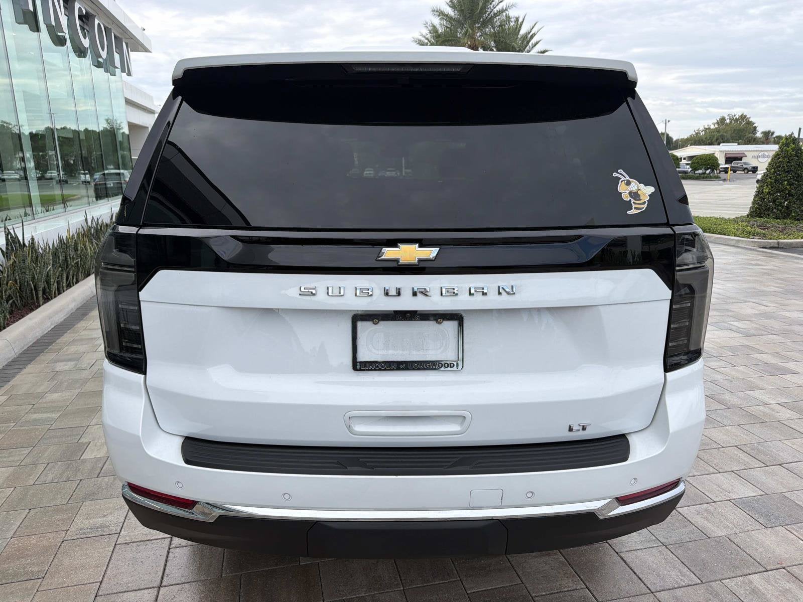 2025 Chevrolet Suburban LT