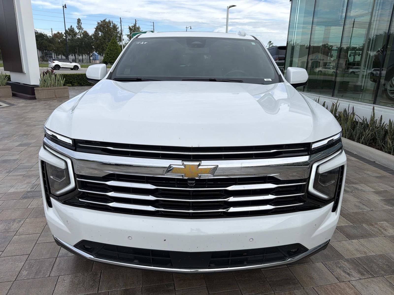2025 Chevrolet Suburban LT