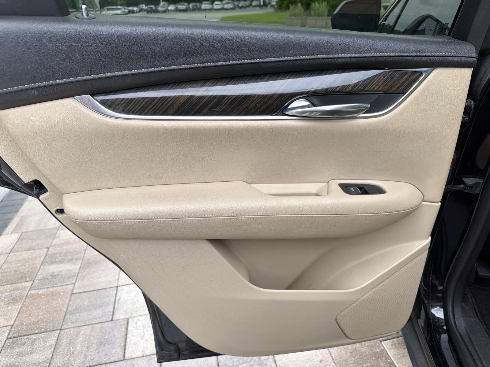 2017 Cadillac XT5 FWD