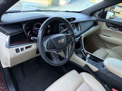 2017 Cadillac XT5 Luxury FWD