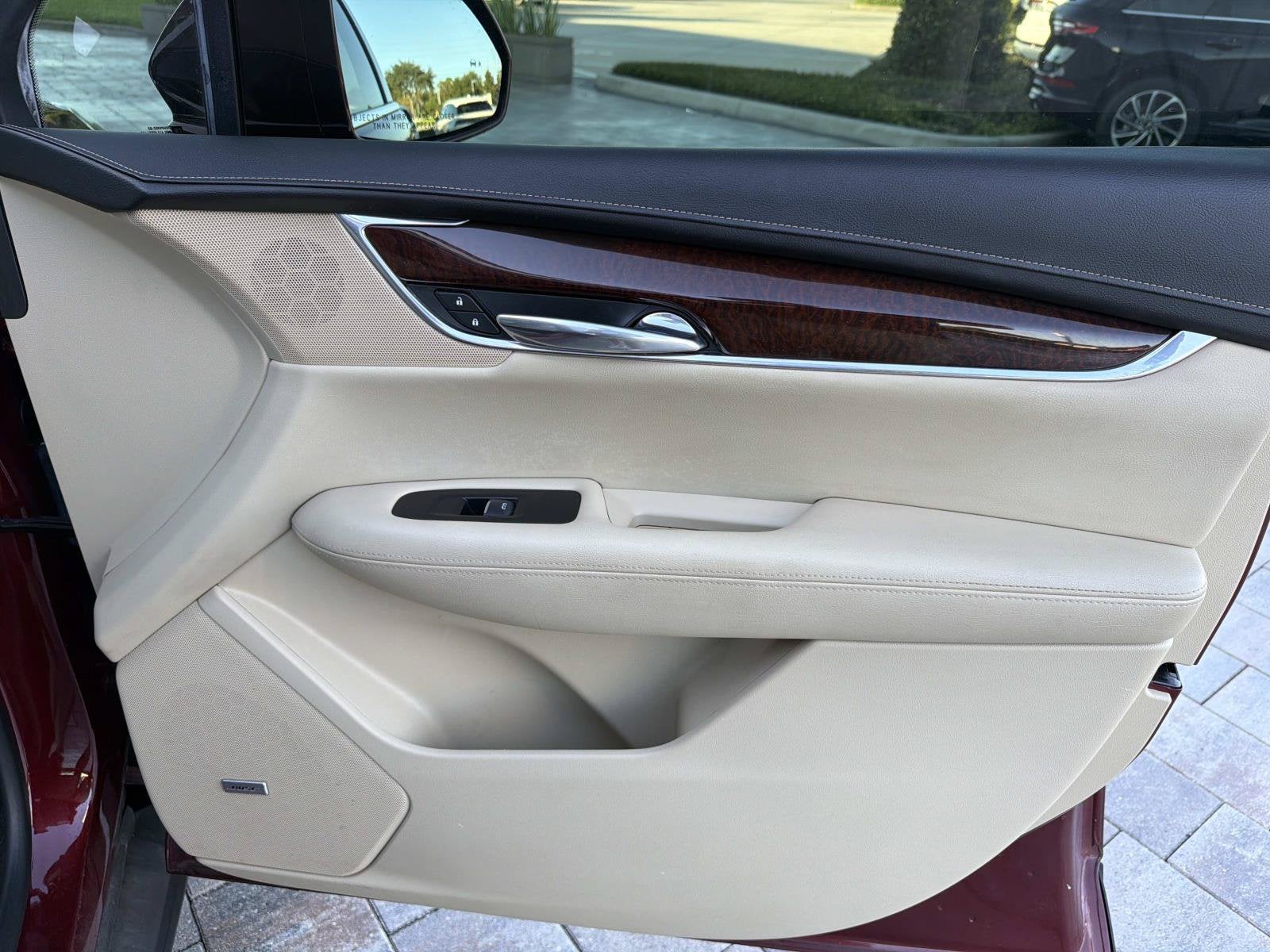 2017 Cadillac XT5 Luxury FWD