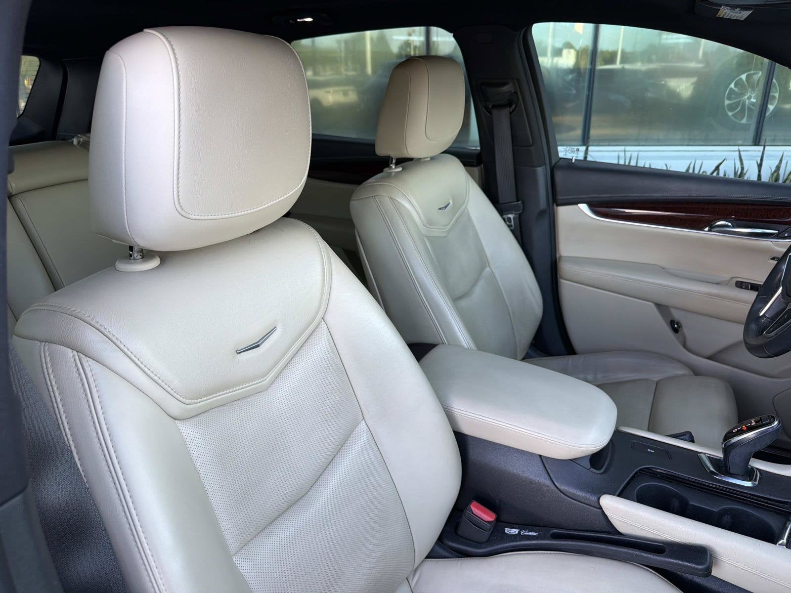 2017 Cadillac XT5 Luxury FWD