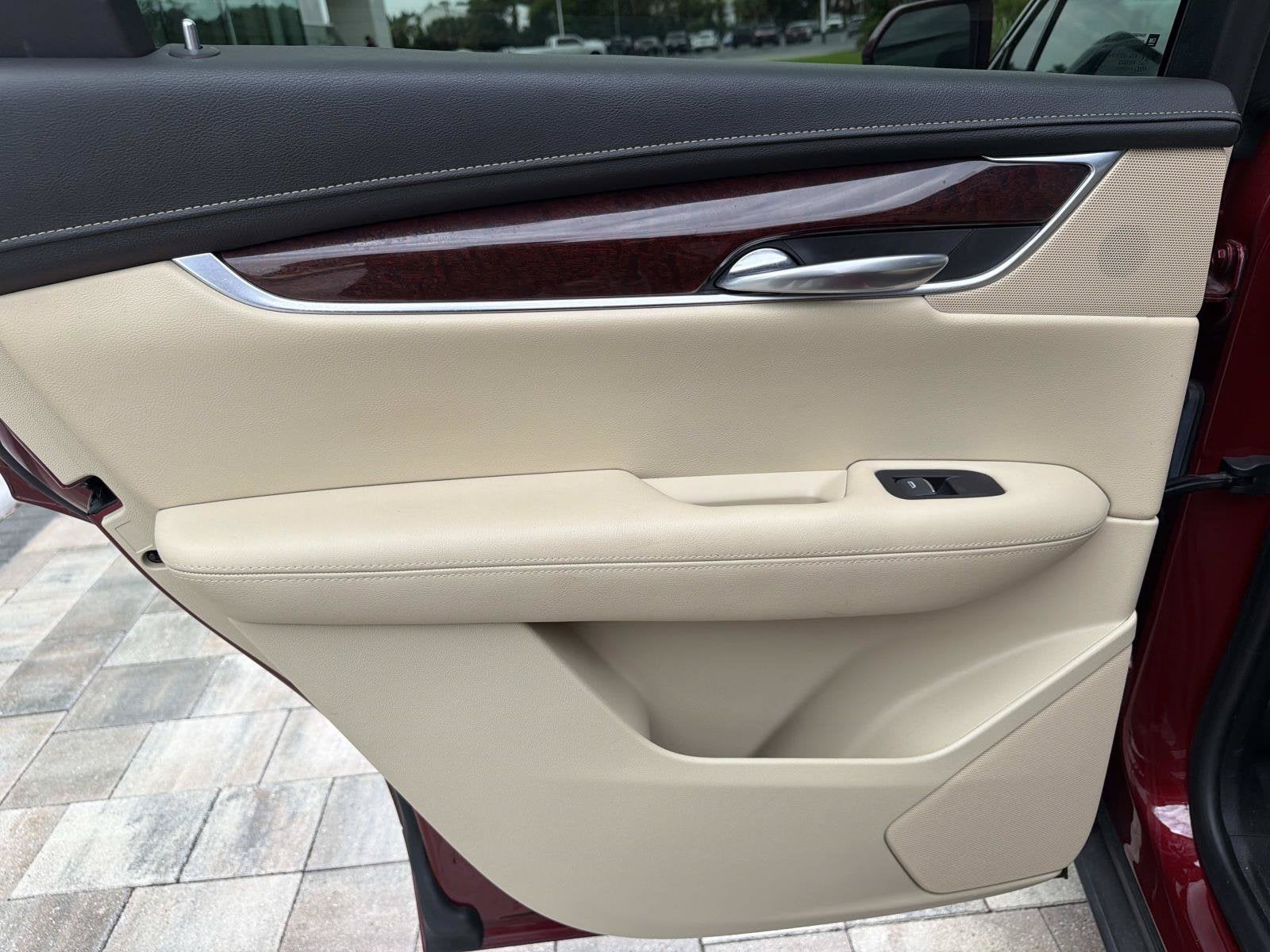 2018 Cadillac XT5 Luxury FWD